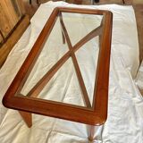 Table basse en bois et verre
