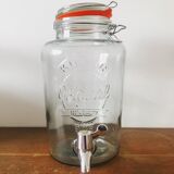 Beverage dispenser