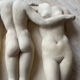 Bas-relief en plâtre patiné