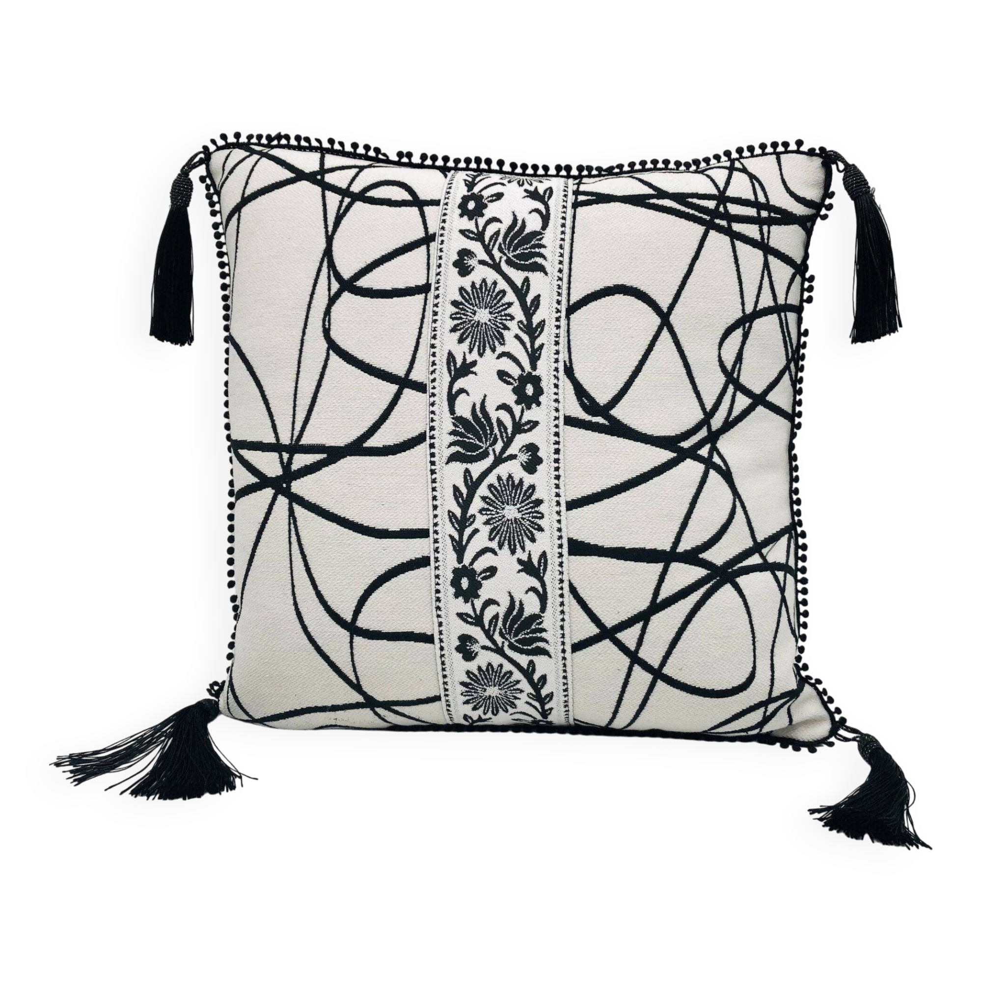 Square cushion, cover and insert, black and white. Ella model.