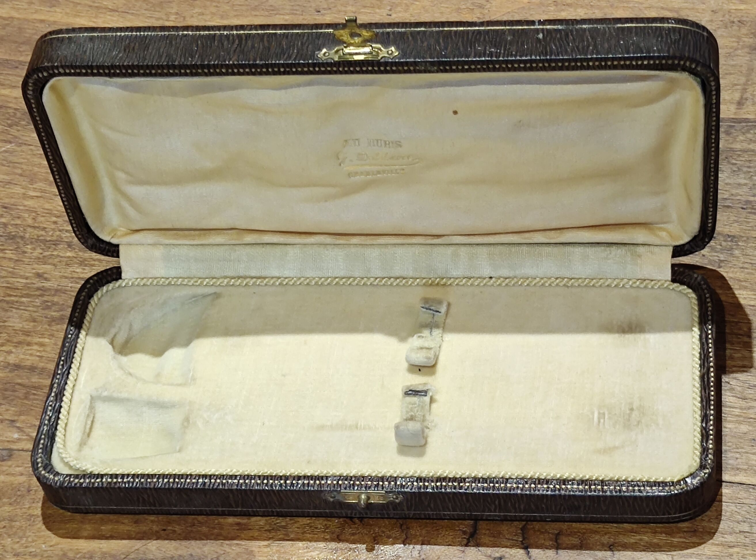 Old necessary for entremets/solid silver