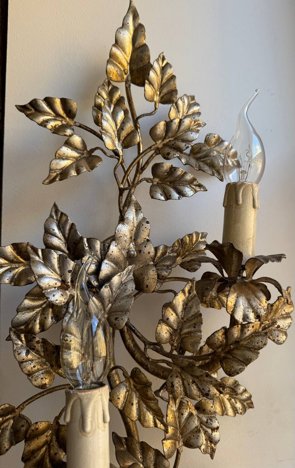 Florentine foliage applique from the 1960s.