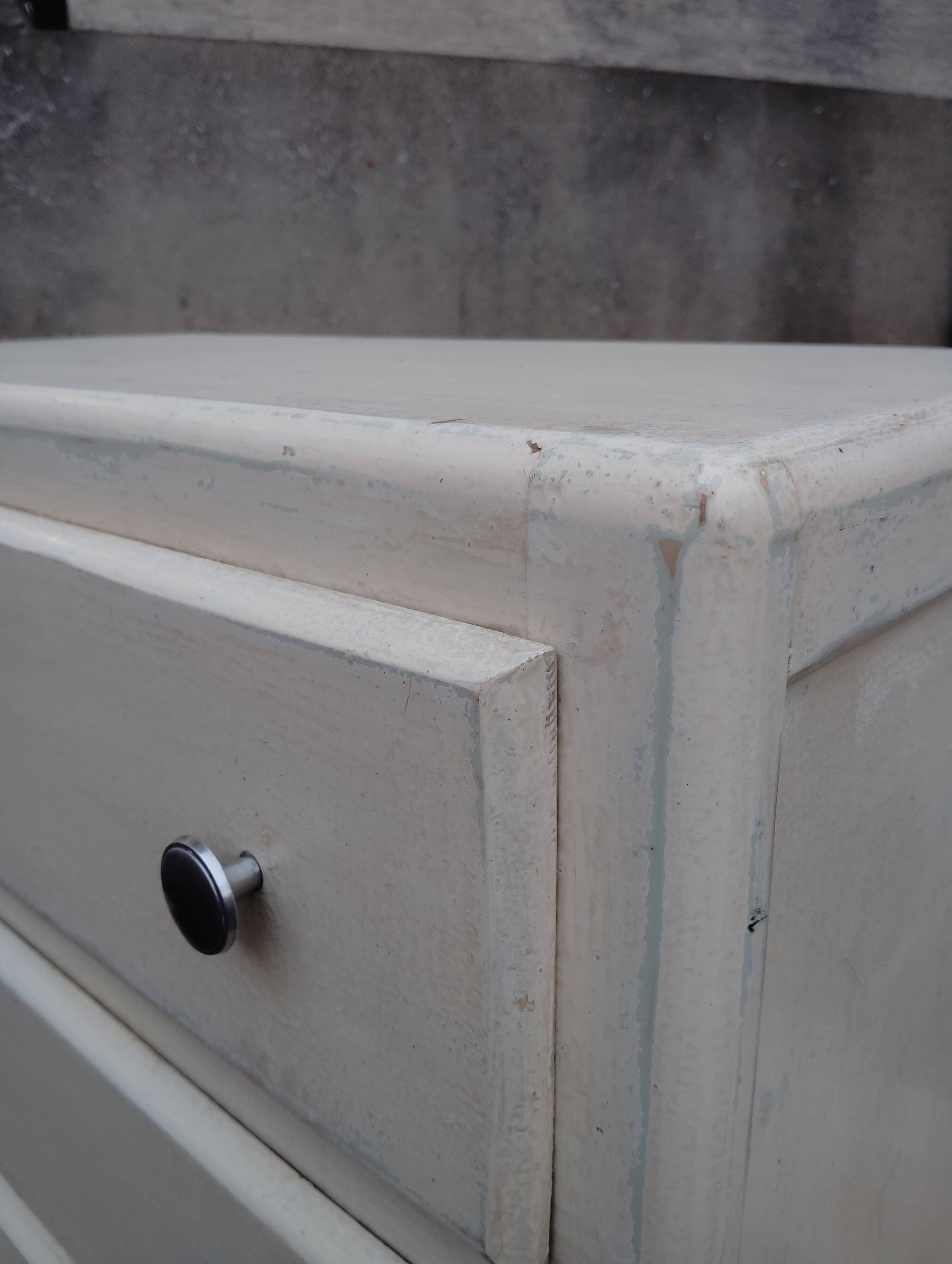 Vintage small chest of drawers