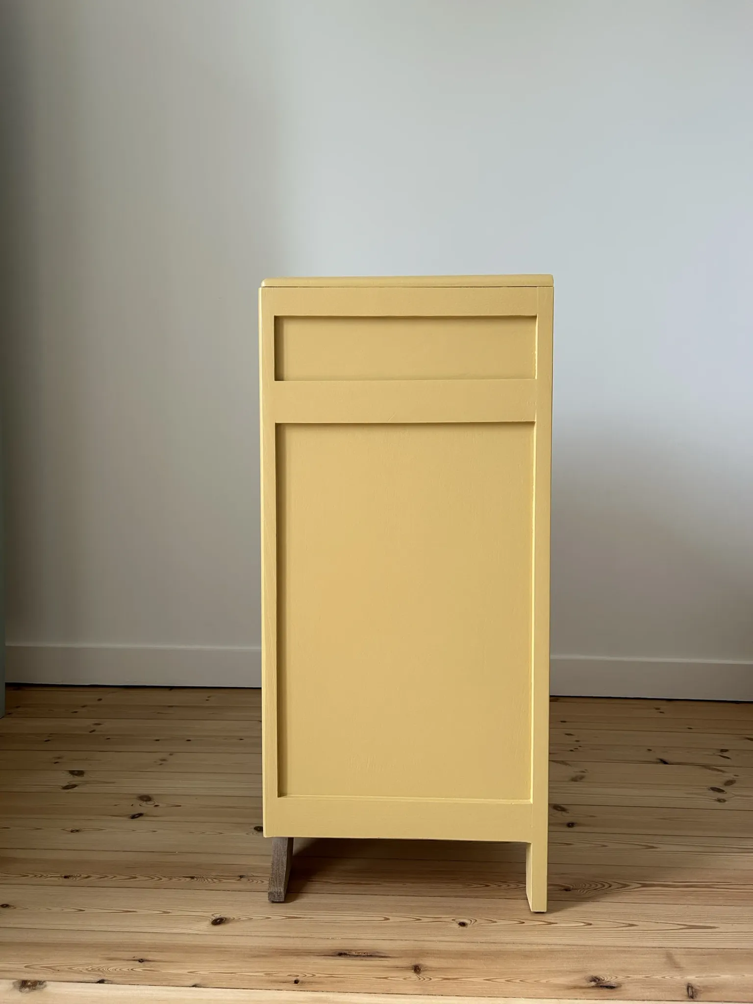 Painted wooden sideboard (renovated)
