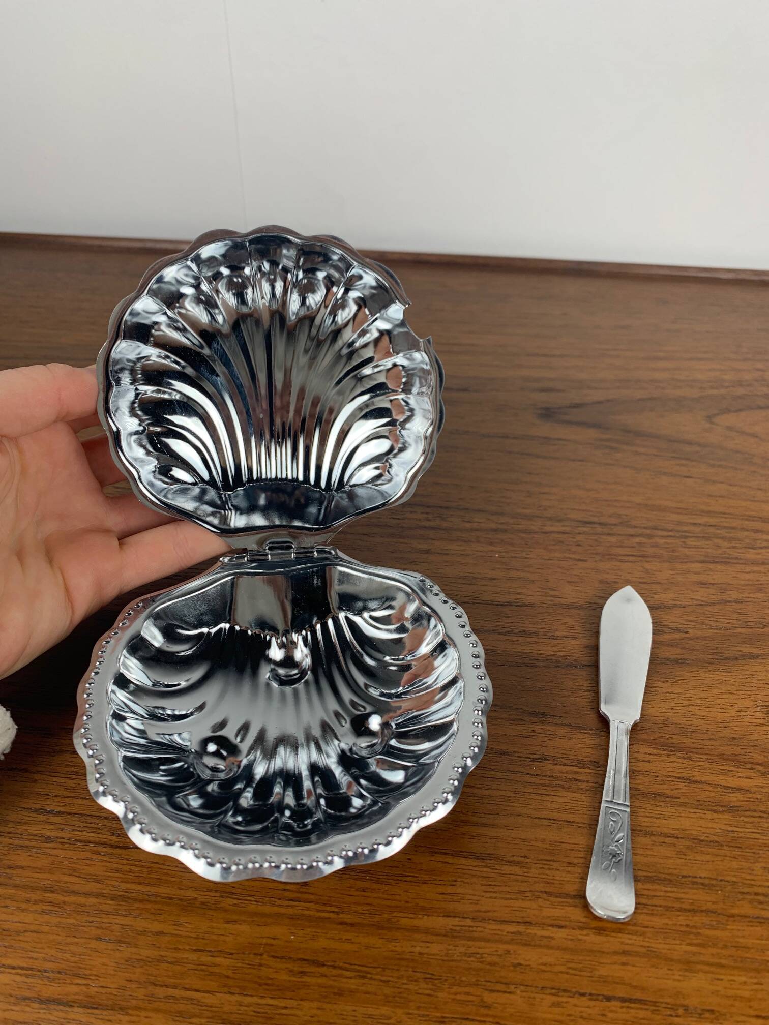 Shell butter dish with vintage knife, silver metal and white insert
