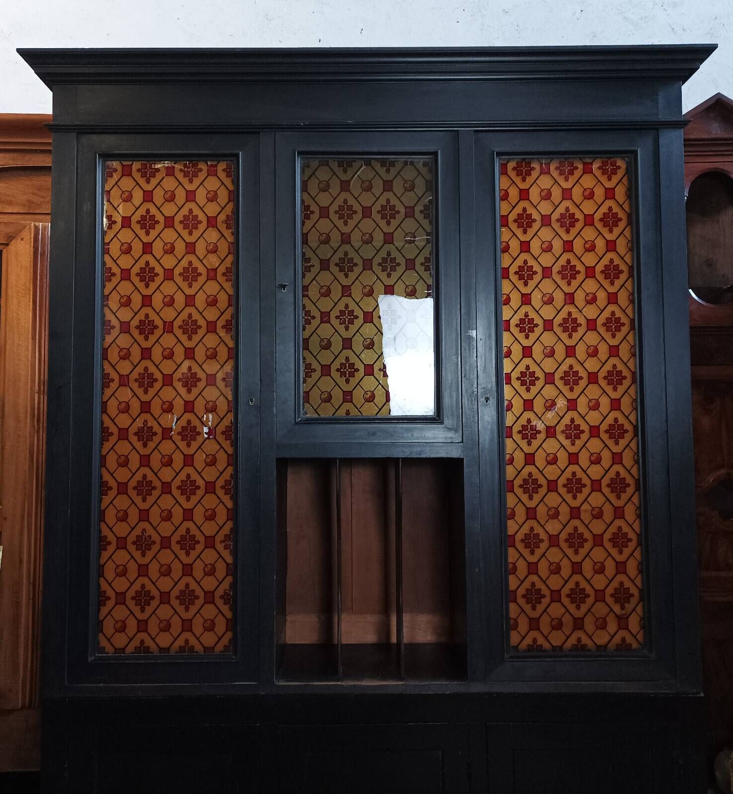Vintage painted wooden bookshelf