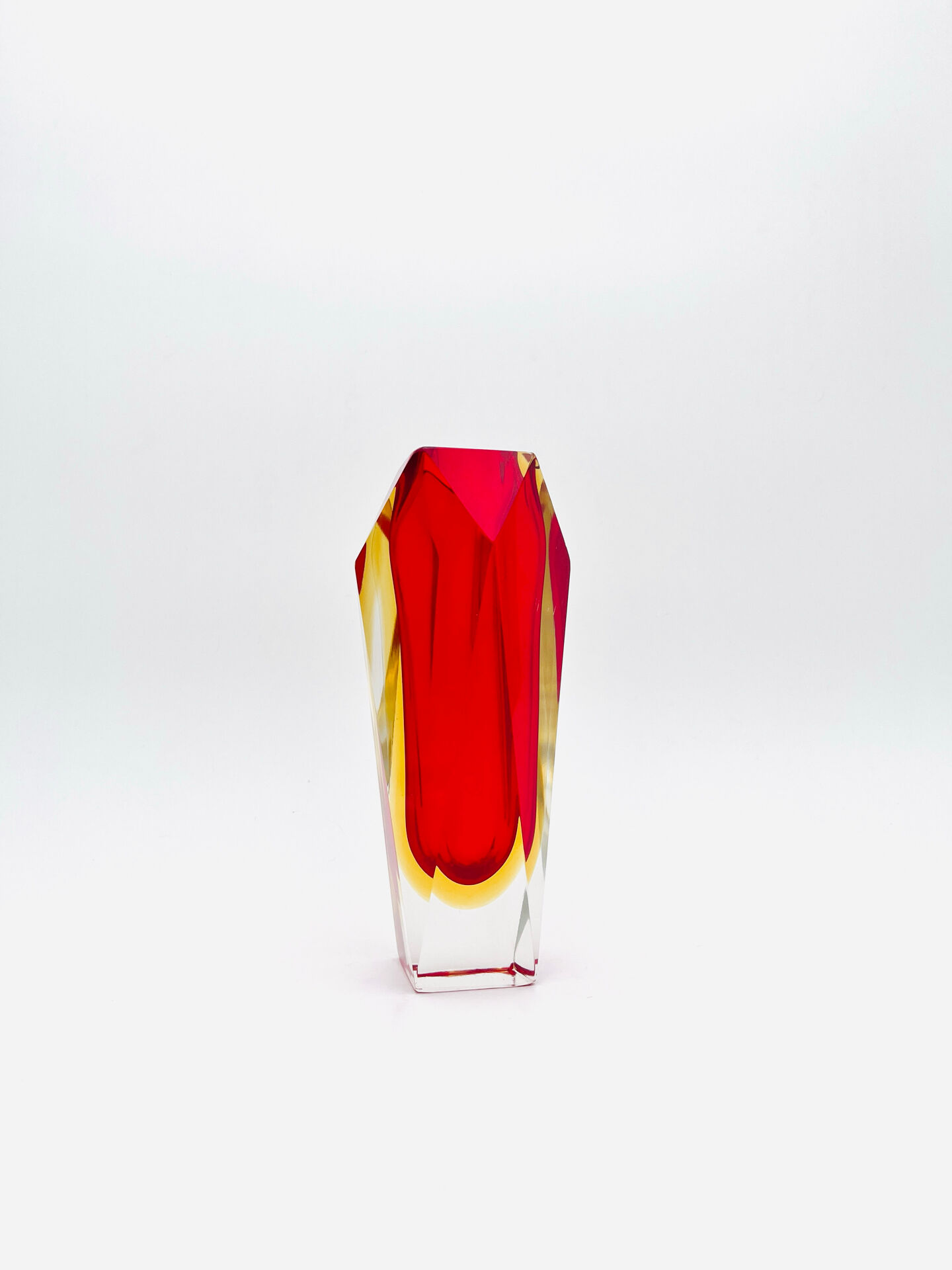 Vase Flavio Poli pour Seguso - Sommerso - Murano rouge et jaune