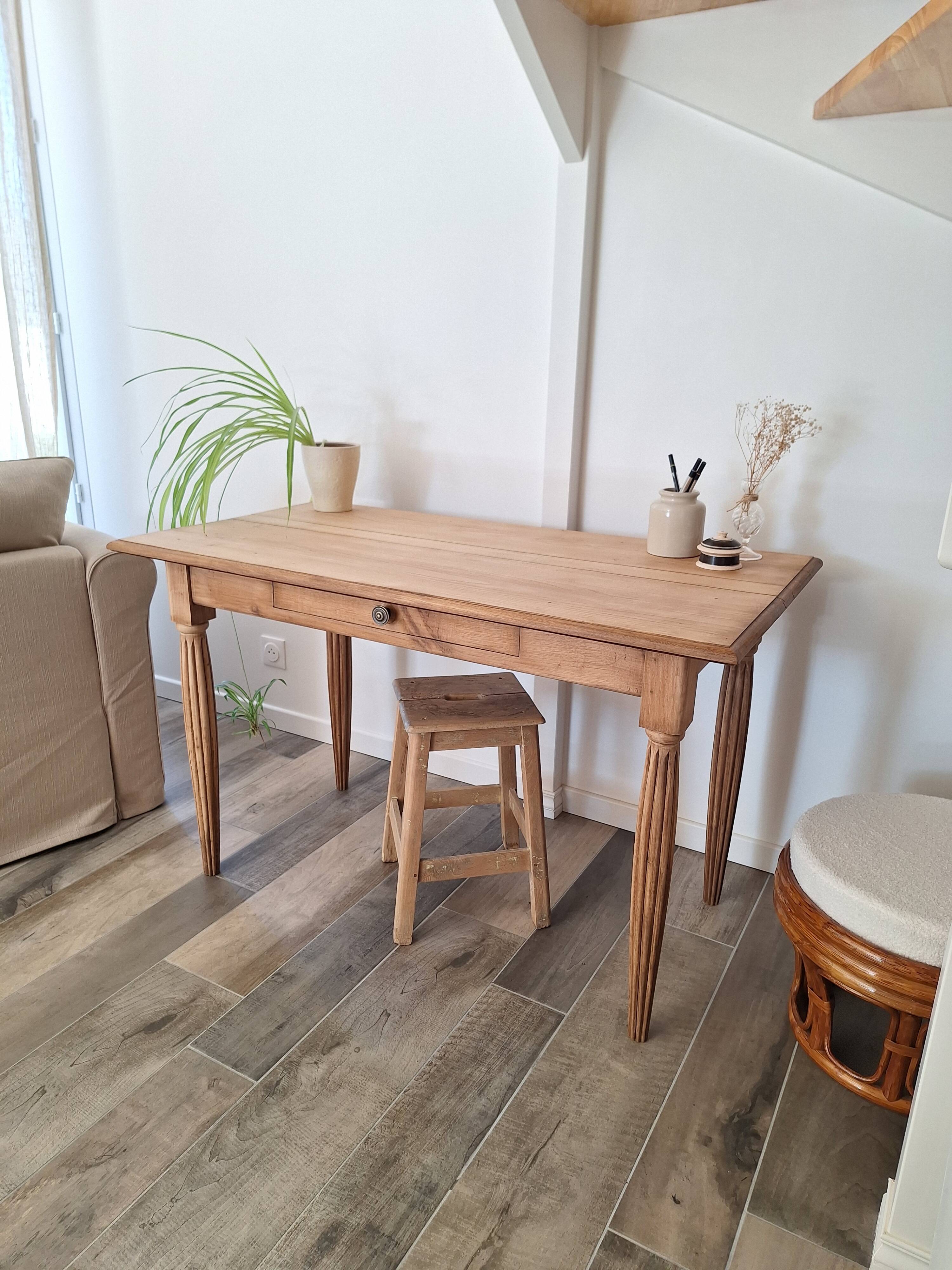 Country style oak farmhouse desk / table