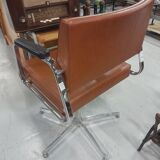 Swivel chair