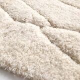 Moroccan Berber carpet Beni Ouarain ecru plain with engraved diamonds 247x154cm