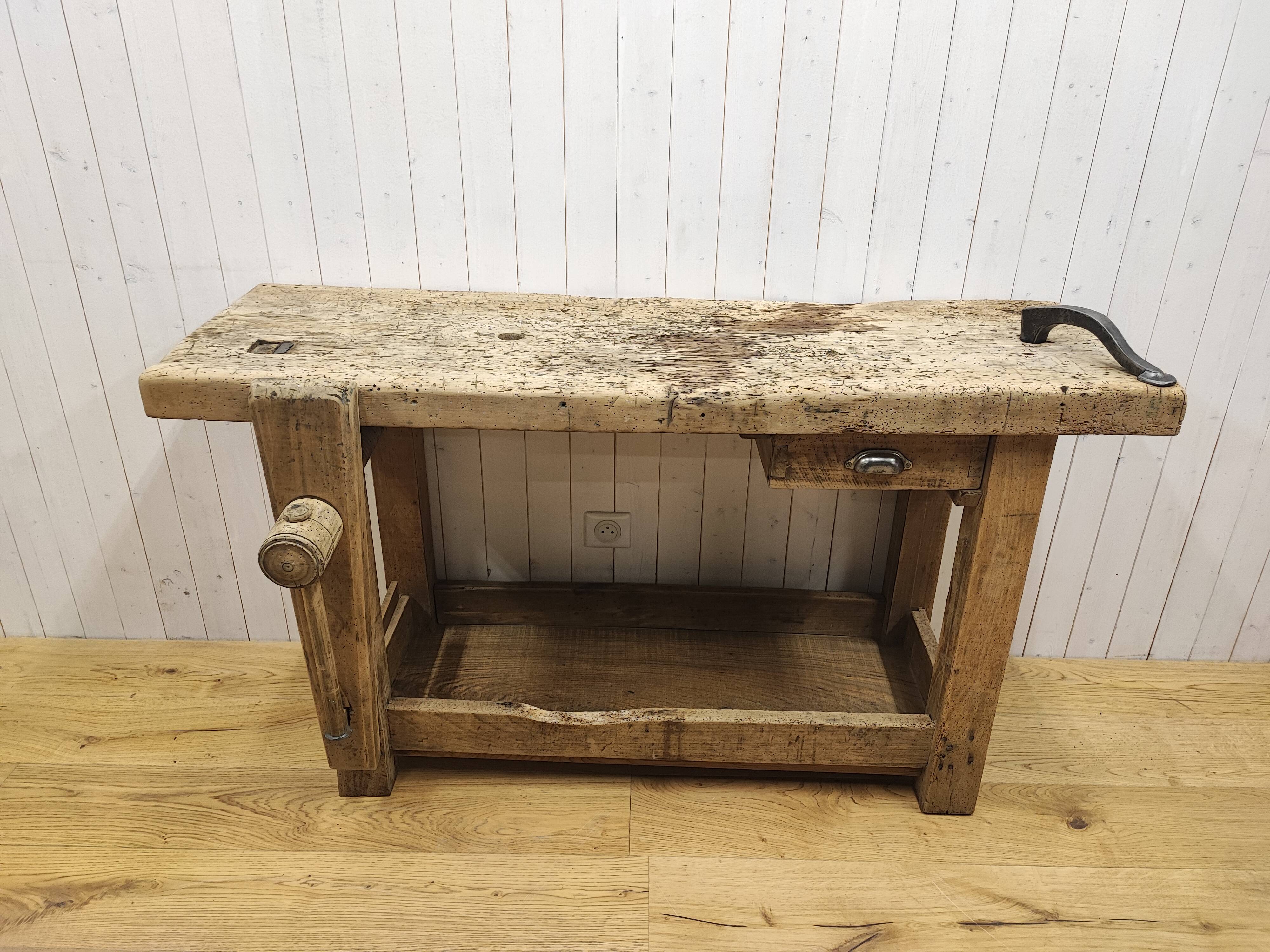 Carpenter's workbench