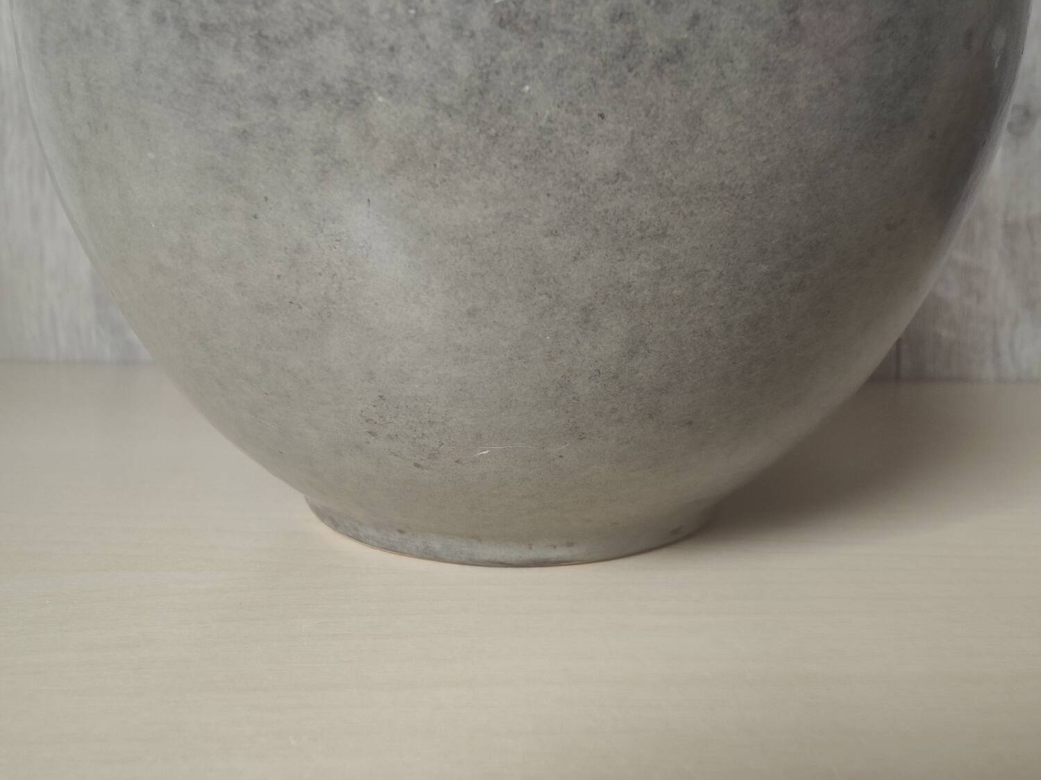 Max Ildas ceramic vase