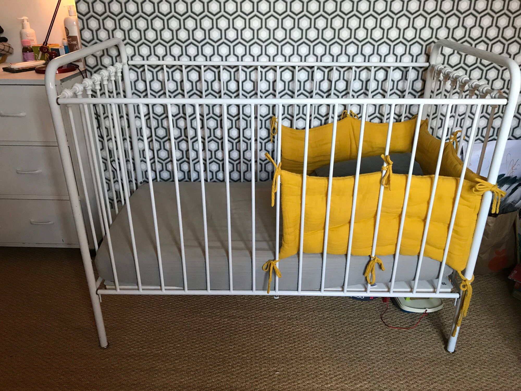 Baudou/Bonpoint bar bed in white metal for children