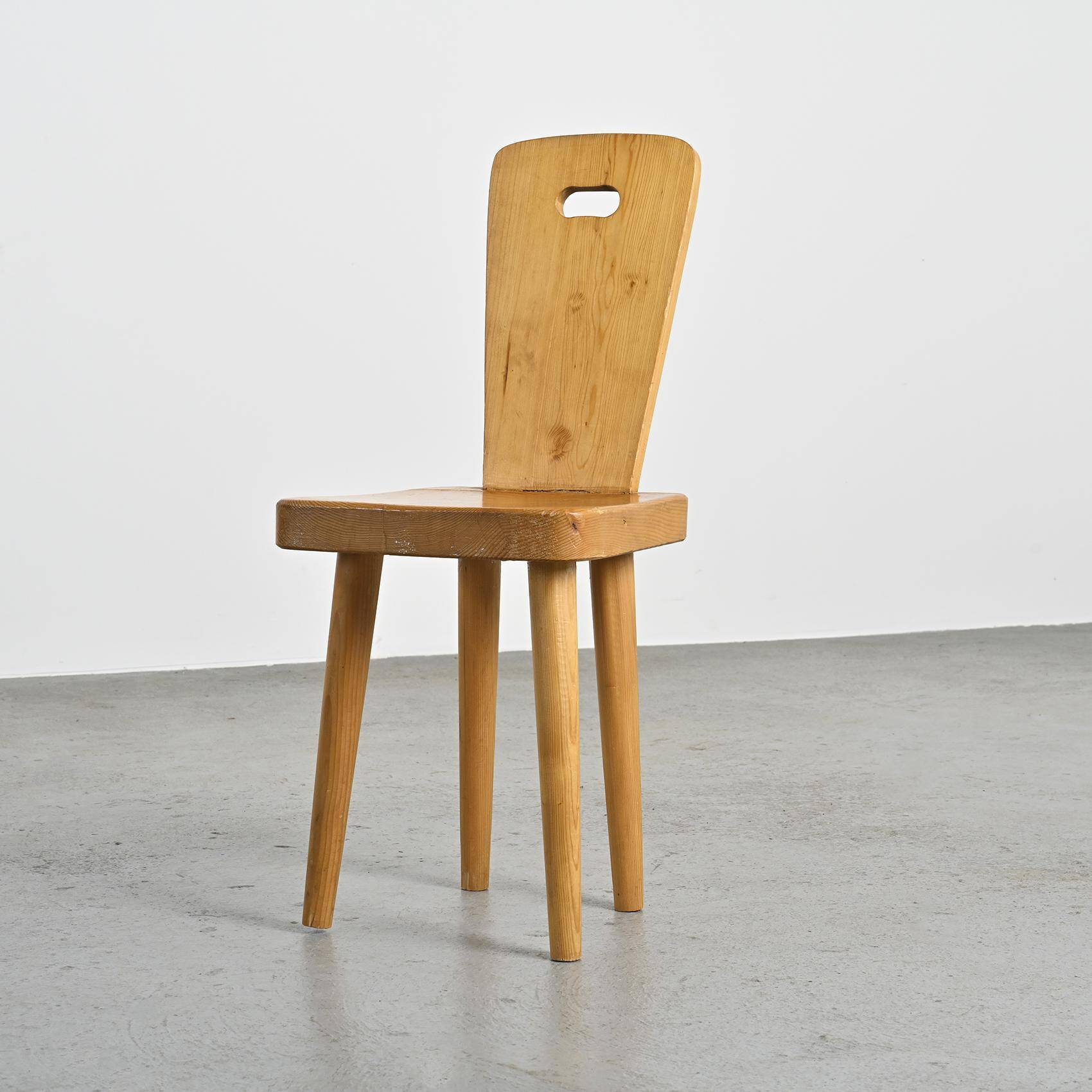 Pair of high-backed chairs by Christian Durupt, Méribel 1960