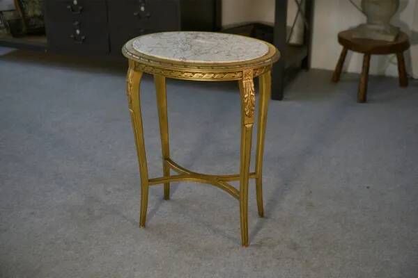 Side table with curved base in gilded carved wood, Louis XVI style, 20th century