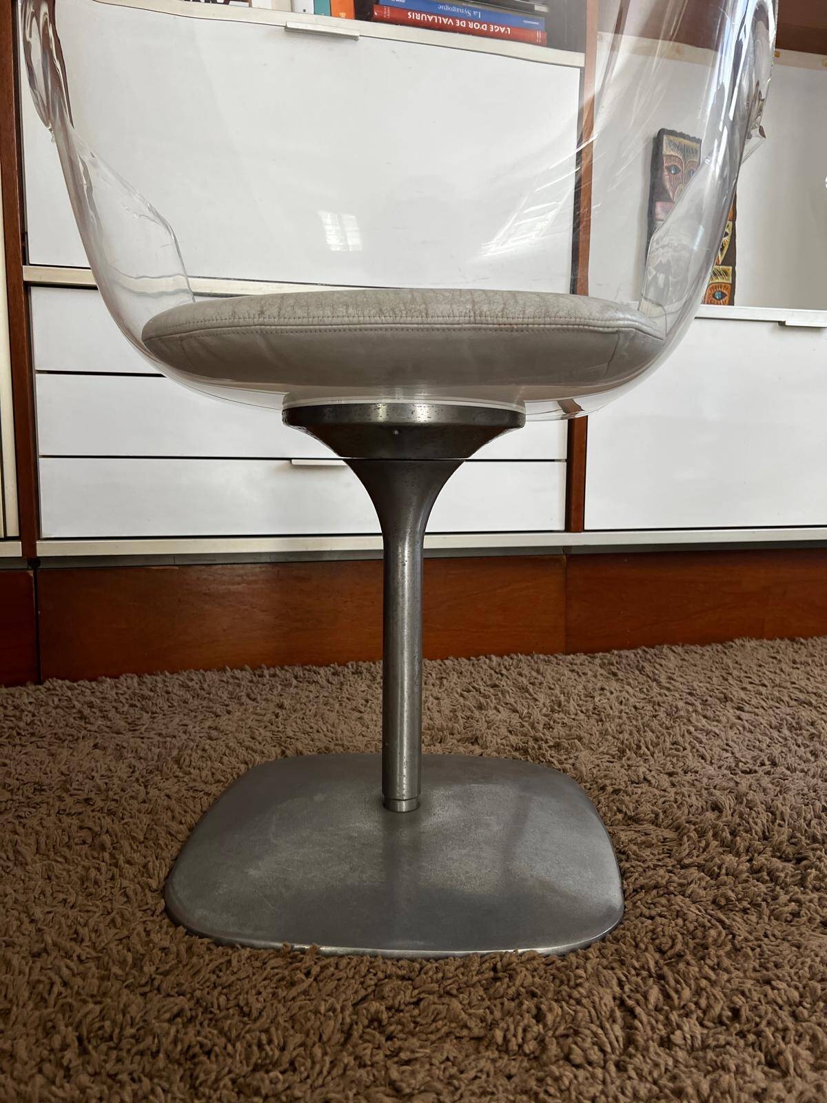 Raushe Airline Edition swivel chair, made of altuglas 196