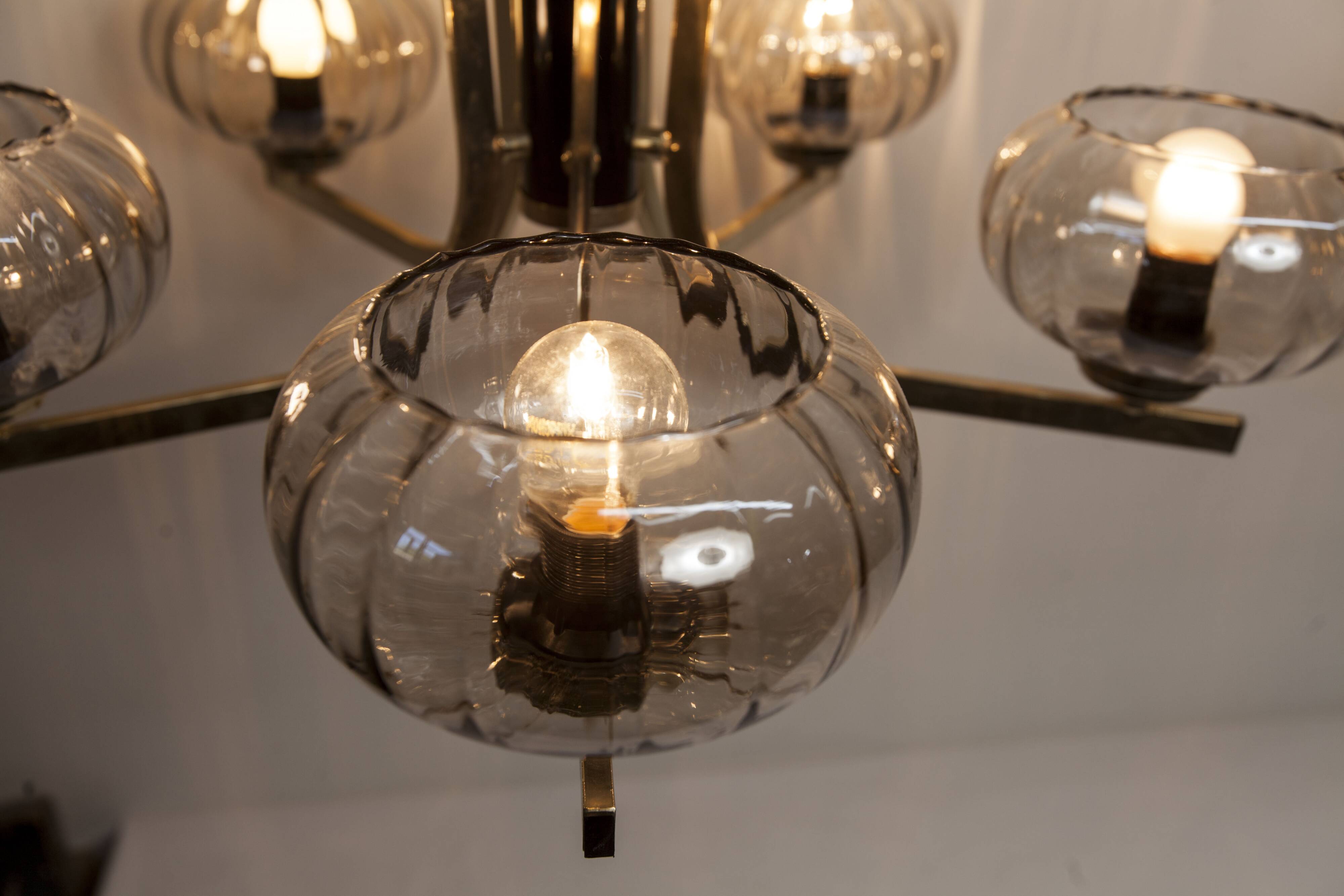 See Delmas chandelier, 5 branches, black and gold, transparent glass, 1960