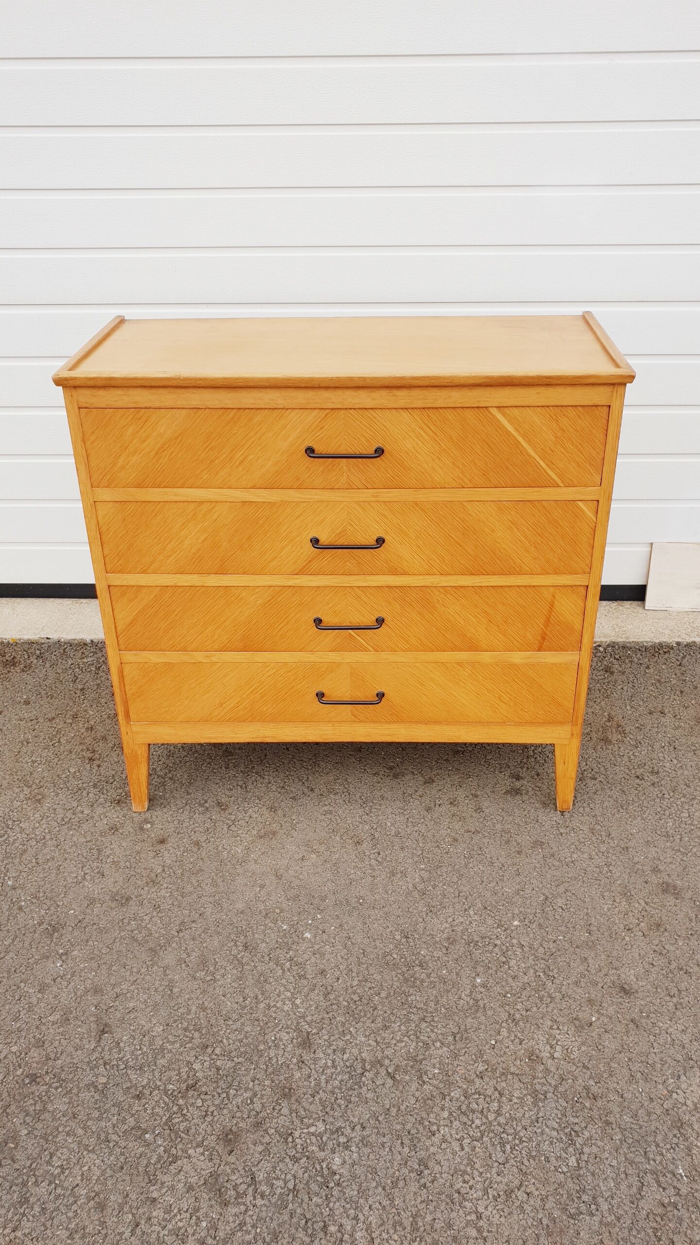 Commode vintage