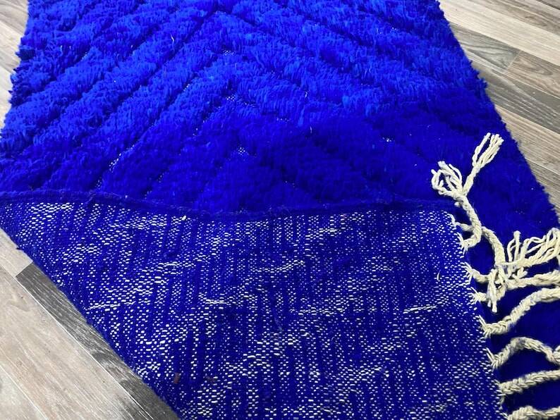 Tapis berbère traditionnel fait main