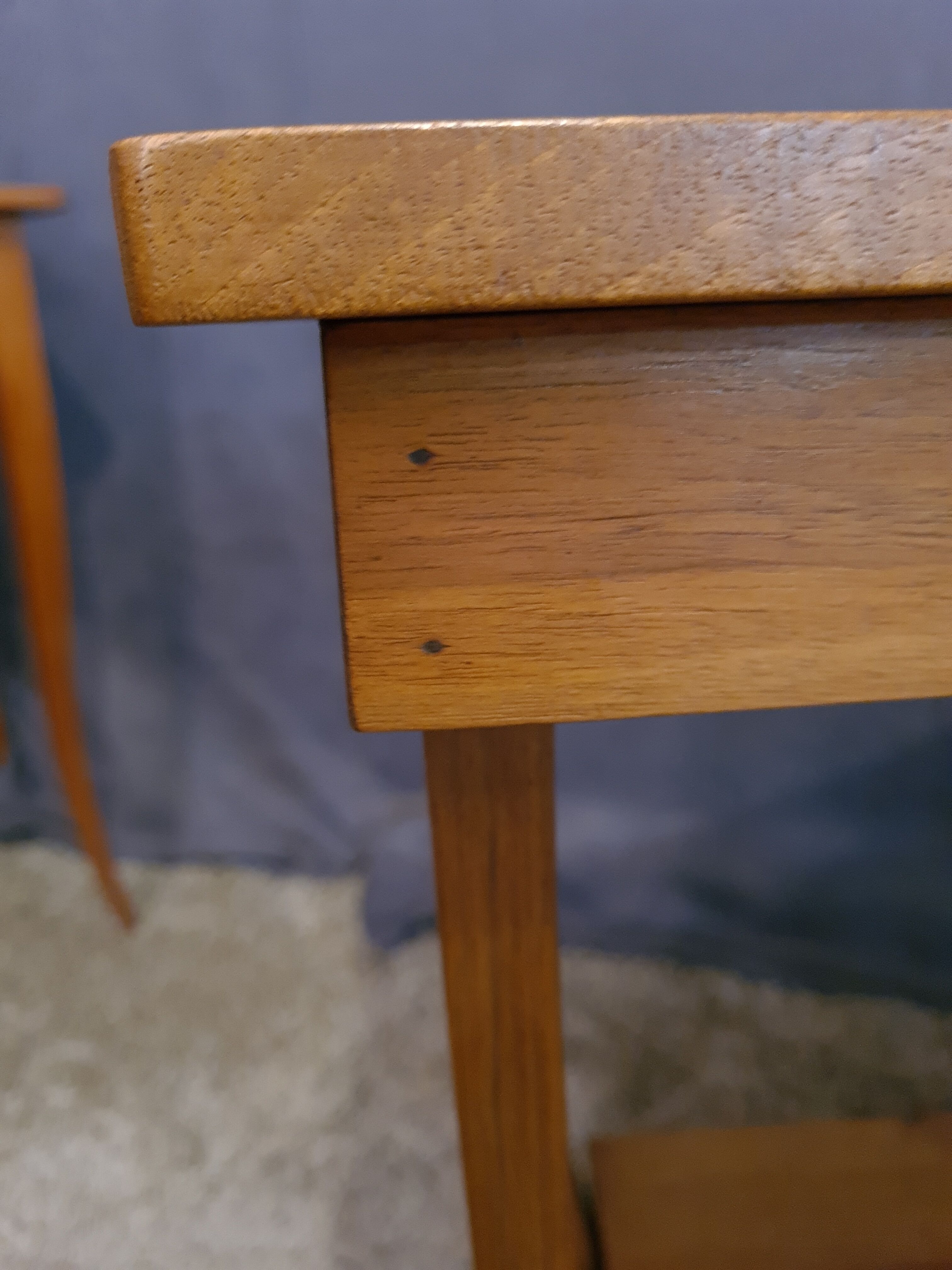 Side table design 50