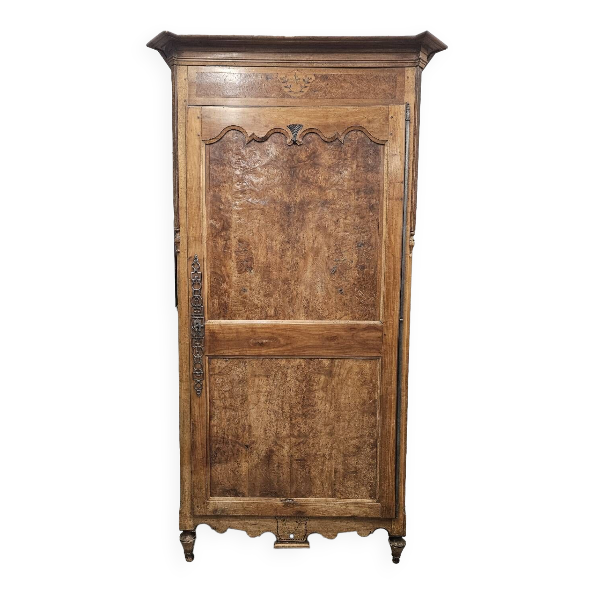 Hosiery cabinet