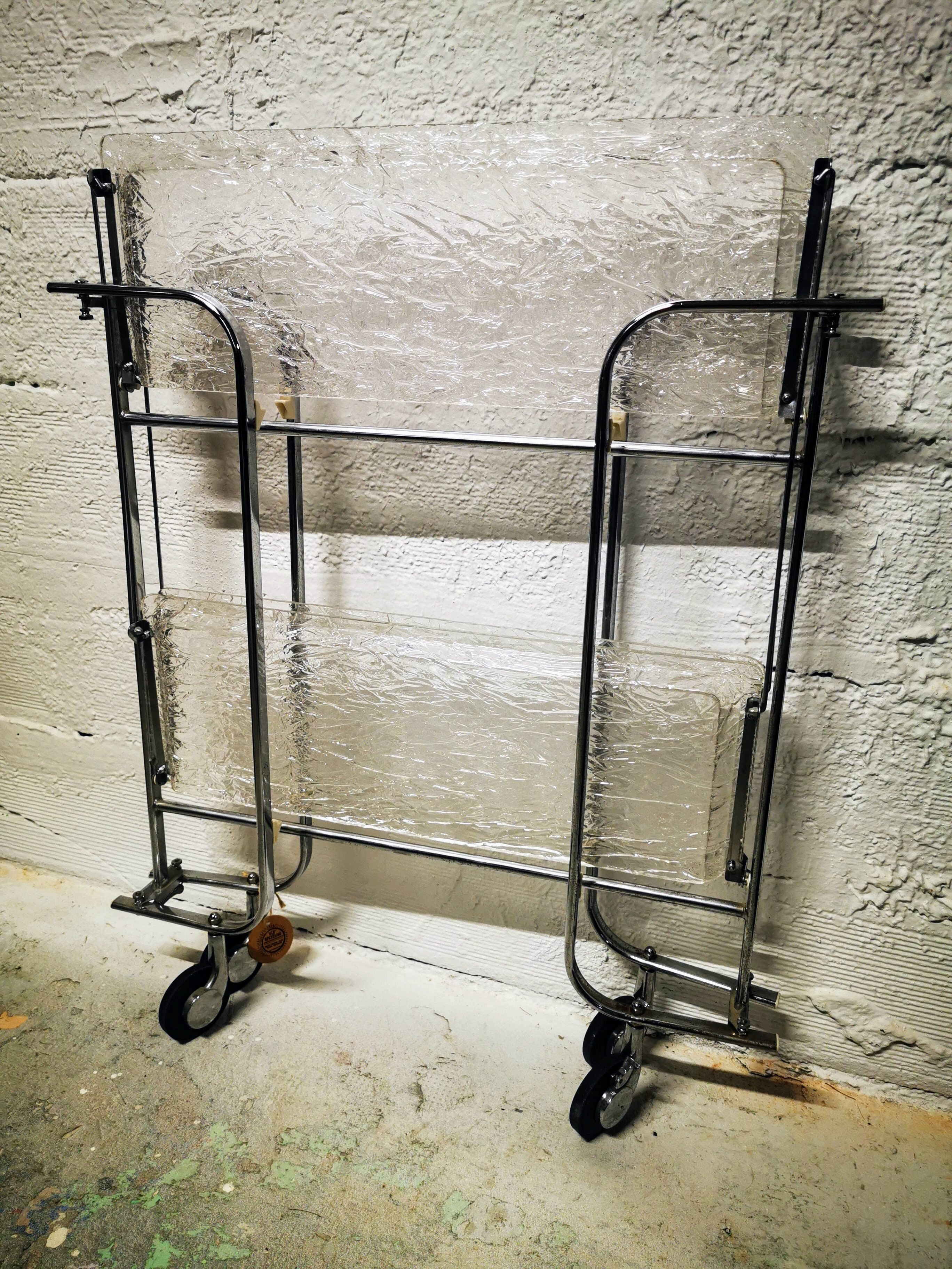 Vintage wheeled dessert