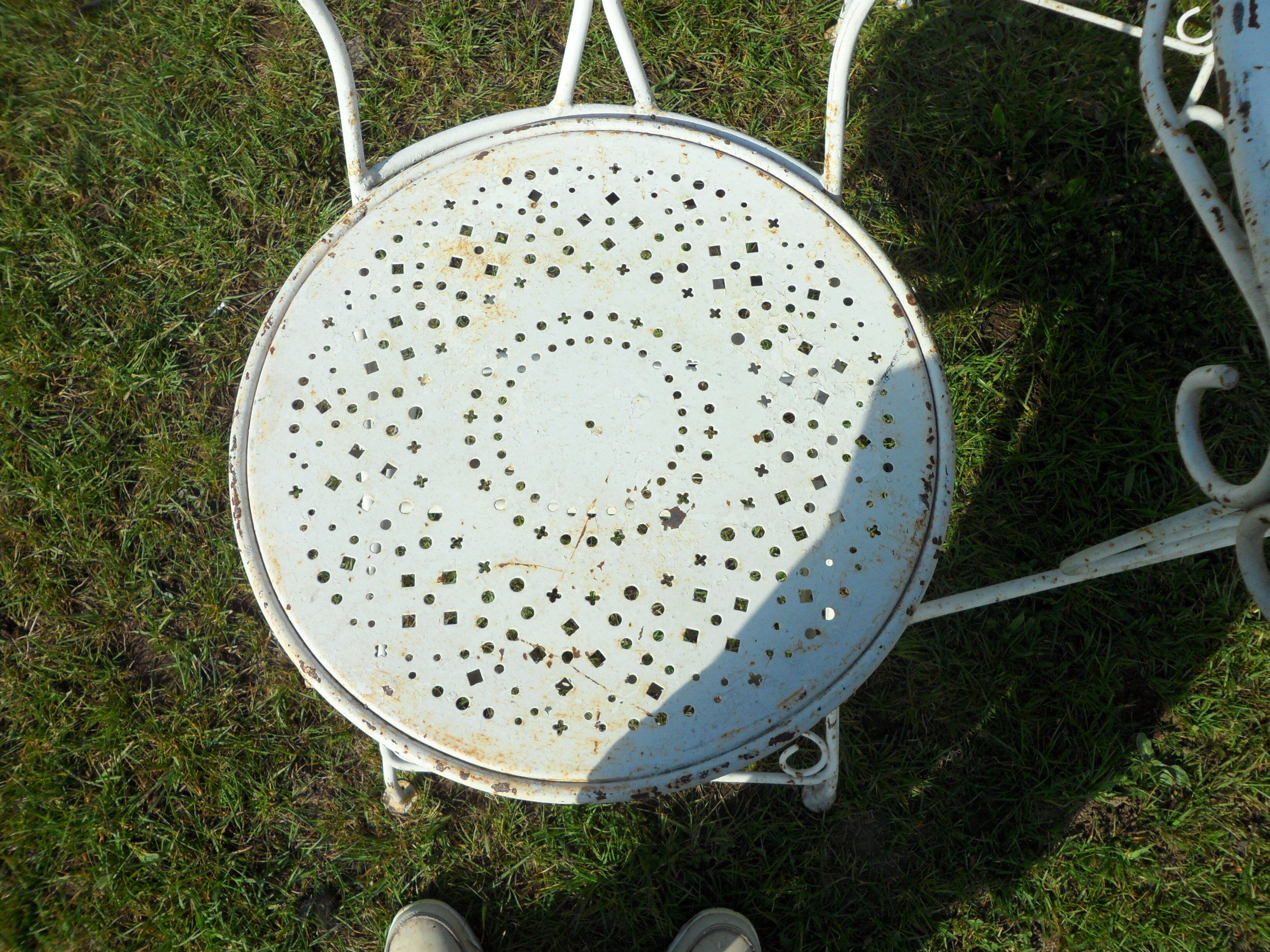 Garden lounge table and 4 chairs