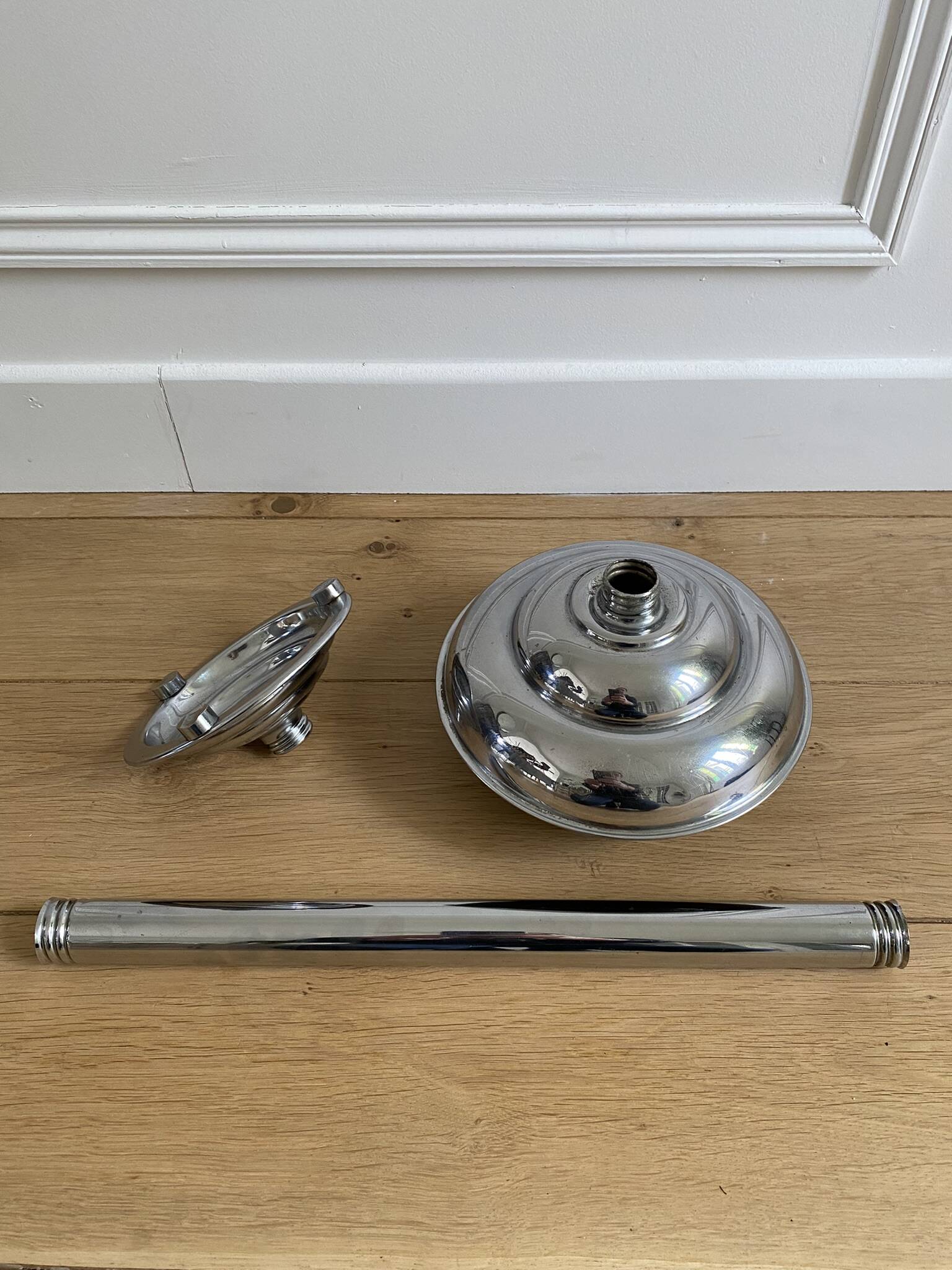 Cendrier sur pied culbuto vintage en métal chromé année 70