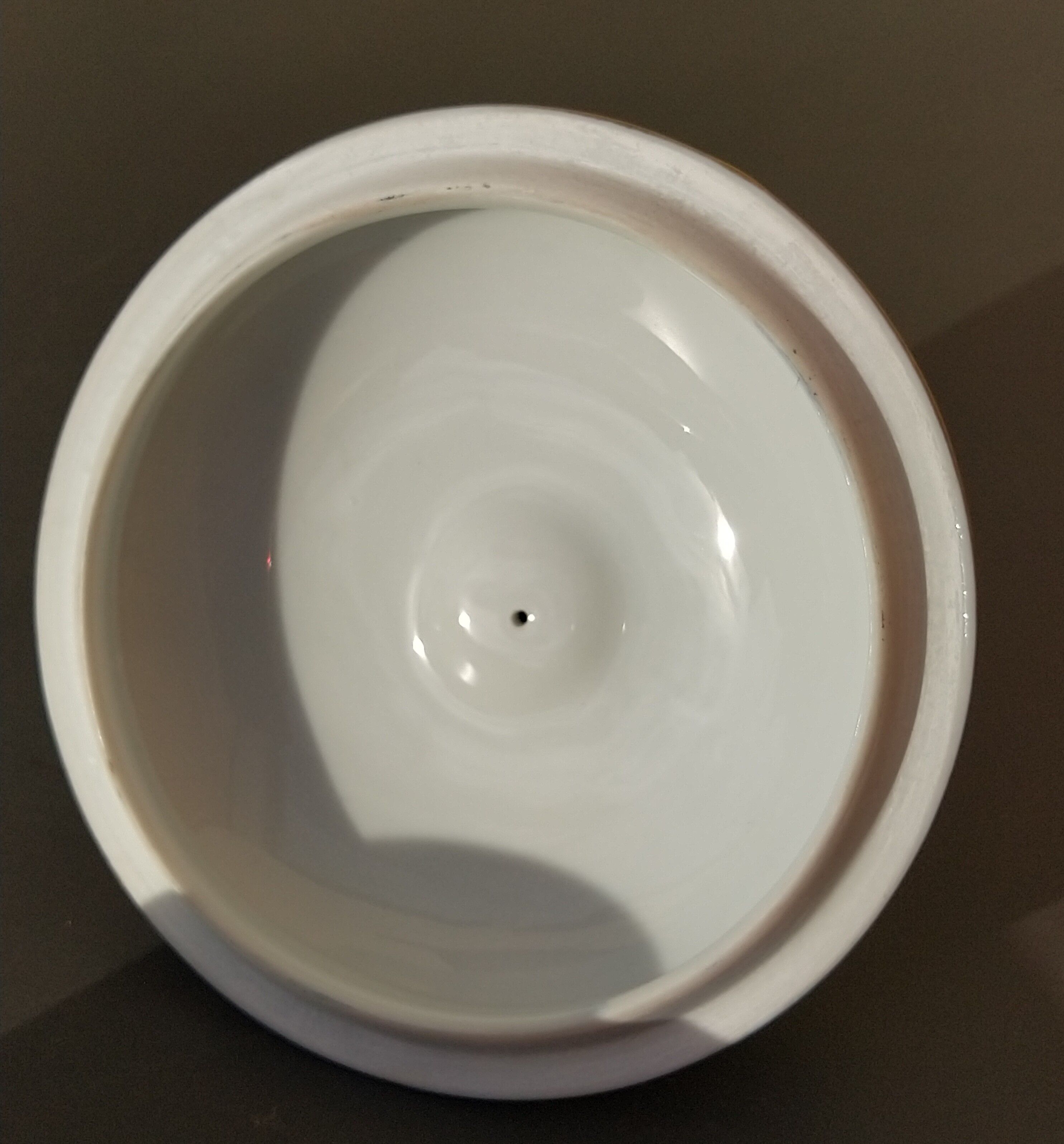 Bonbonnière en porcelaine de Limoges  , vintage