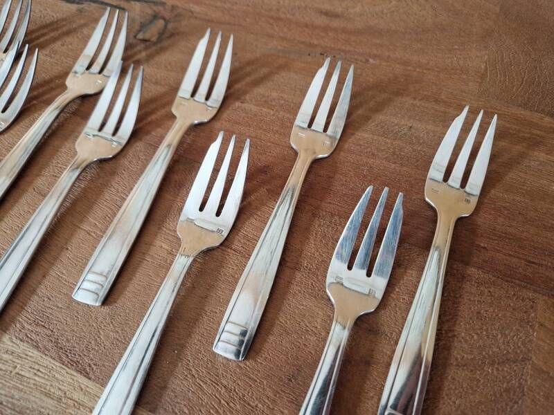 Cailar Bayard Set of 12 silver-plated dessert forks Art Deco