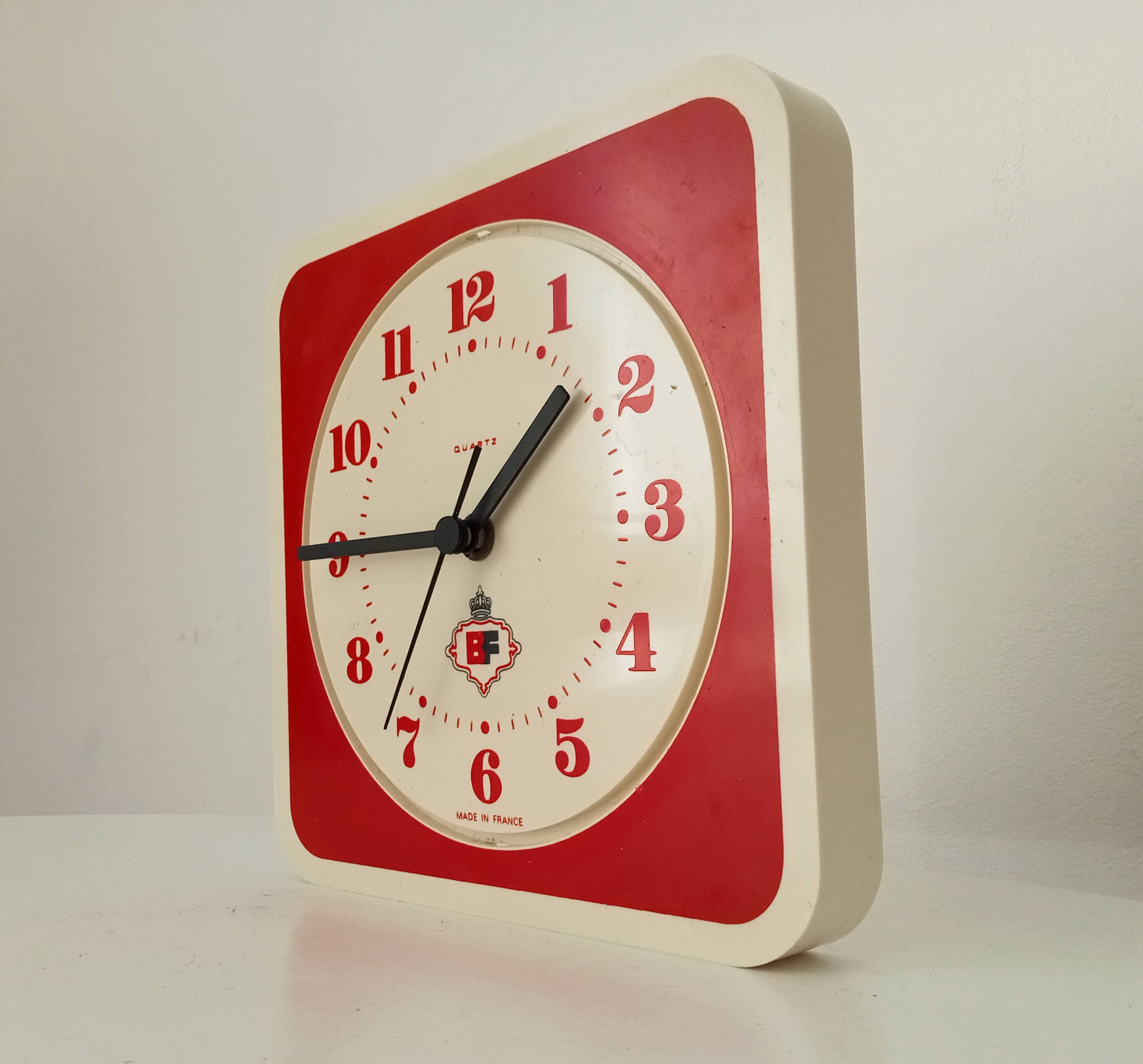 Vintage wall clock from the 60s/70s
