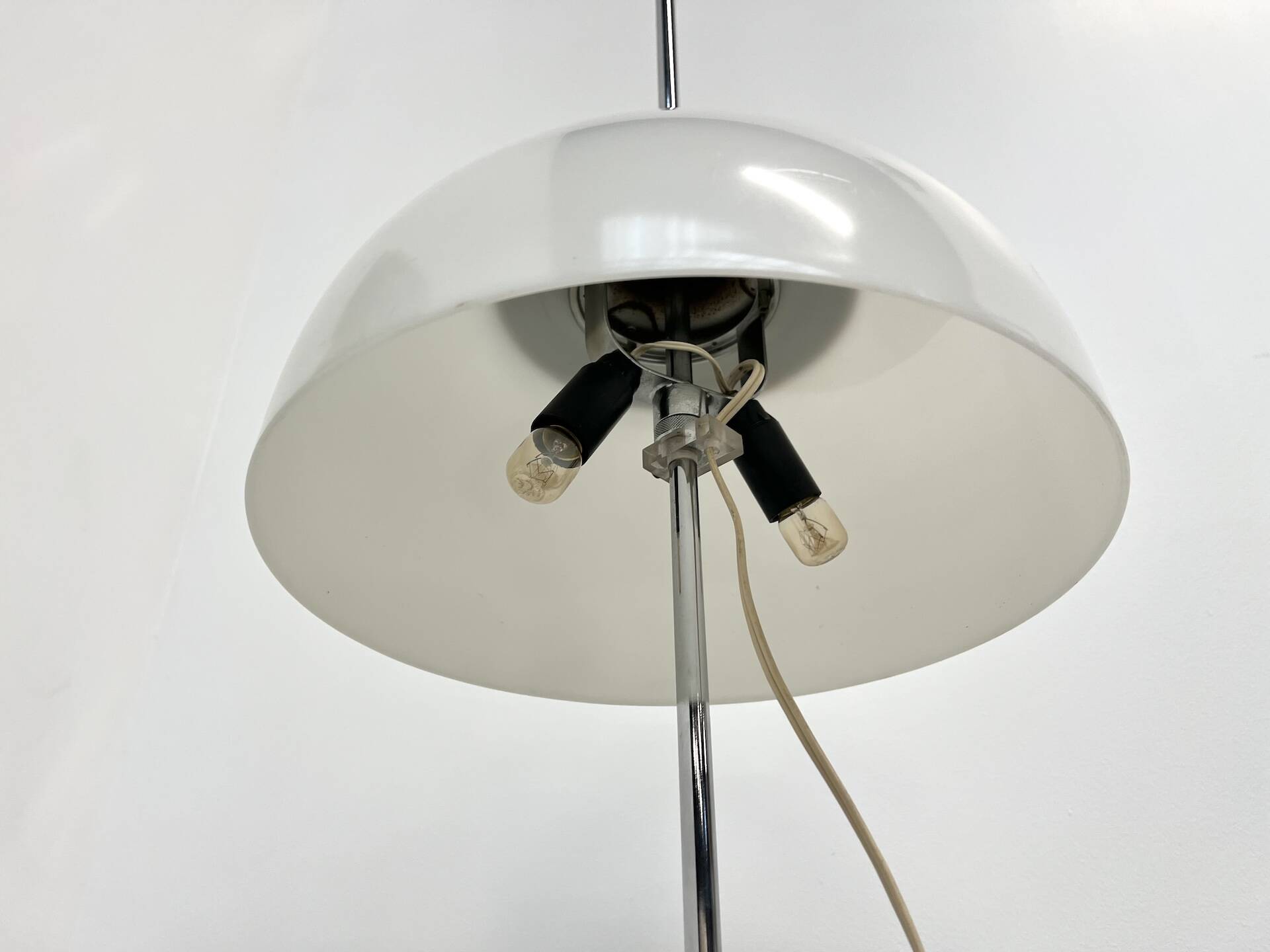 'faro' floor lamp by Harvey Guzzini