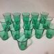 Série de 16 verres vert