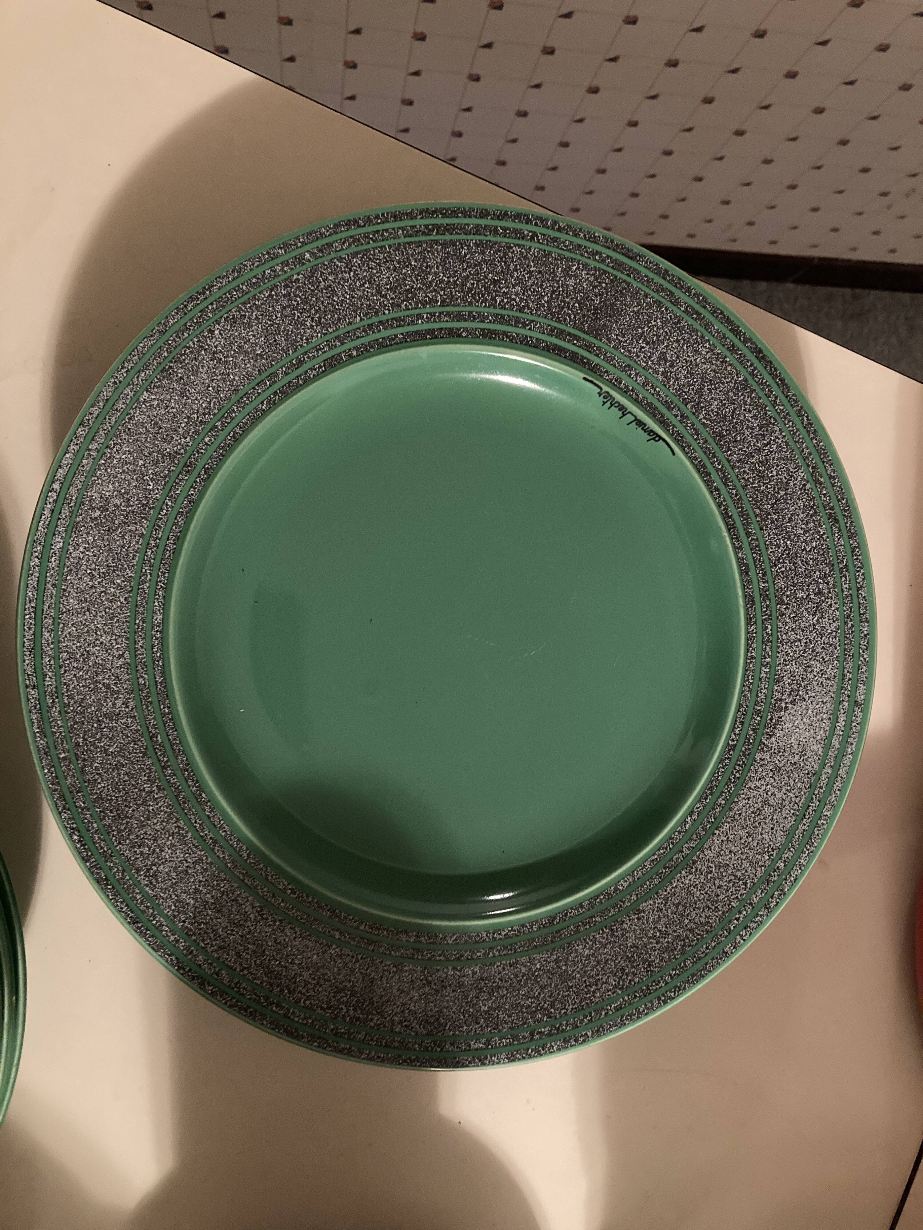 Set de 12 assiettes Daniel Hechter