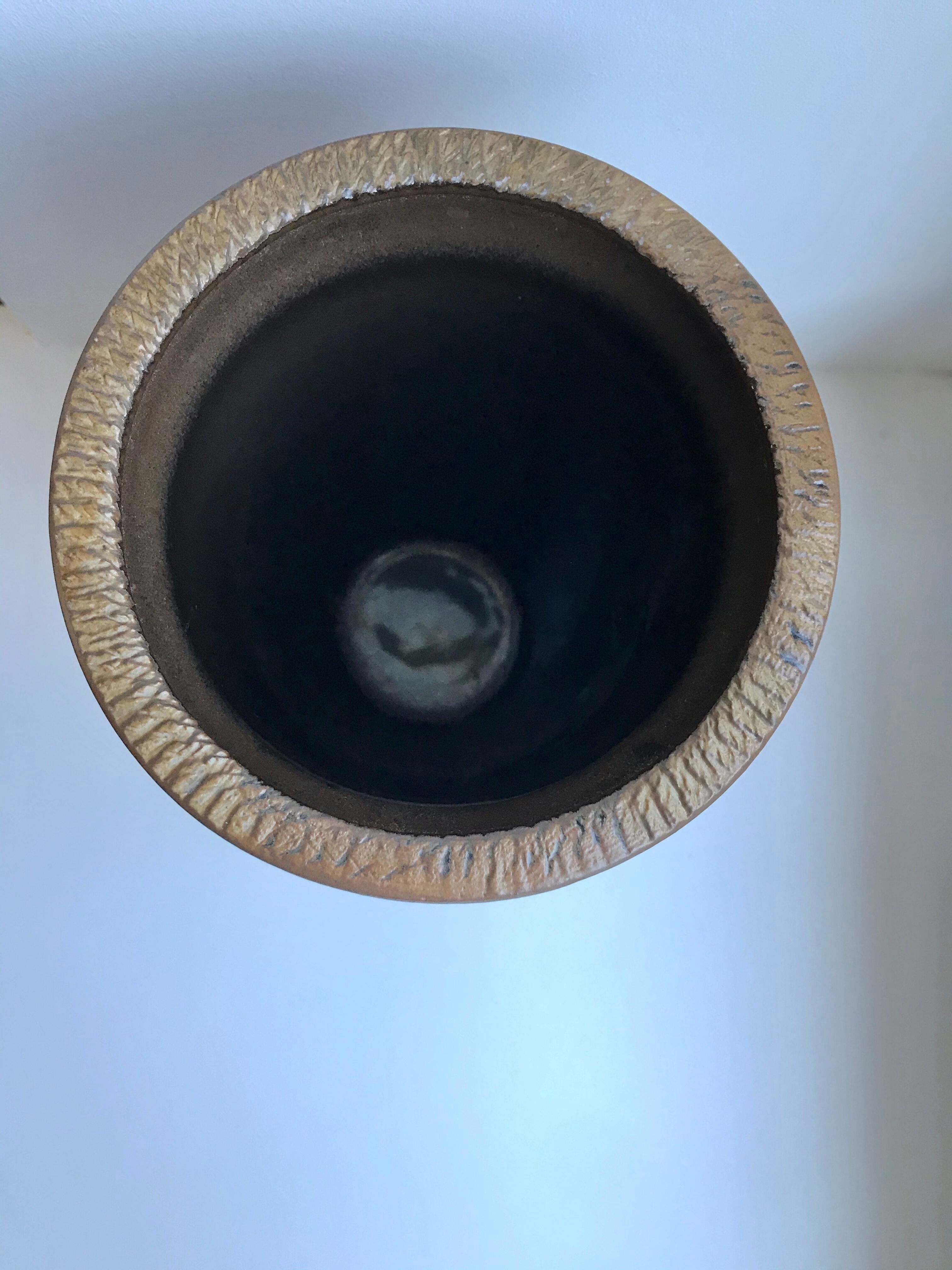 Ceramic vase signed 70s