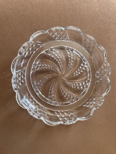 Bottle bottom Baccarat crystal, nineteenth century.