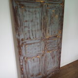Closet doors with framing