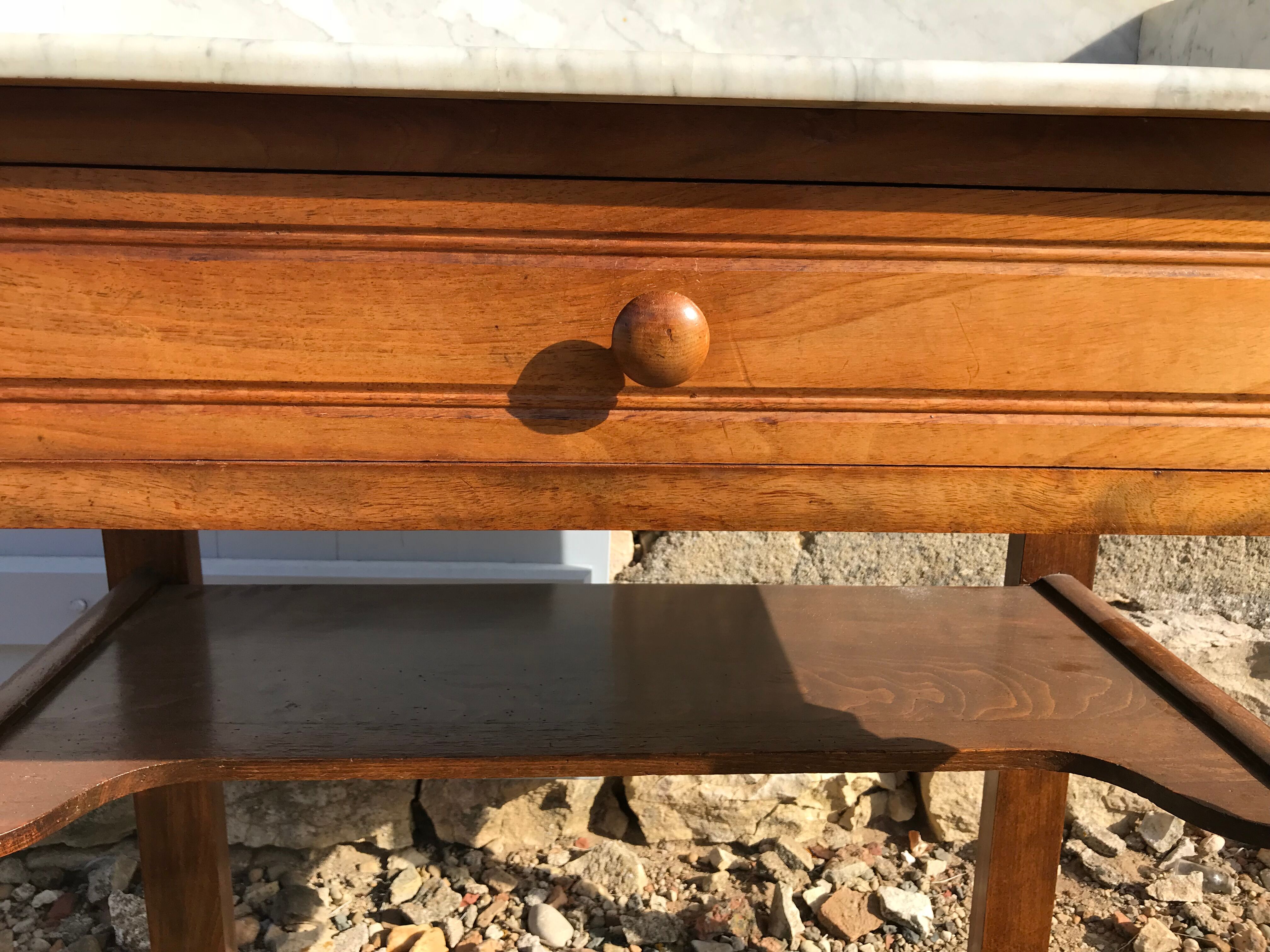 Dressing table vanity