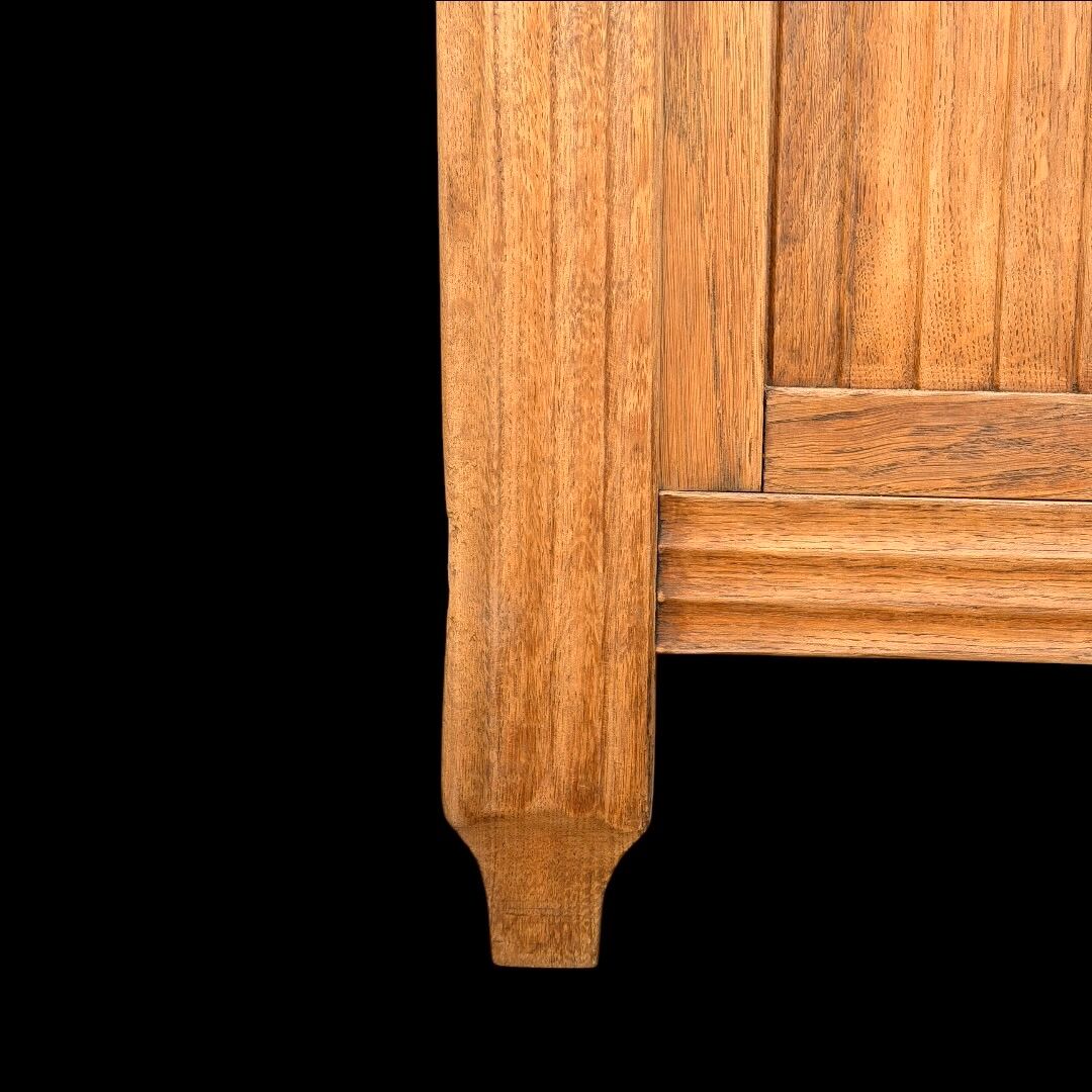 Art Deco buffet in raw and solid oak, 1935.