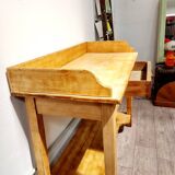Old counter table