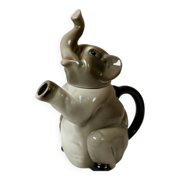 Théière éléphant en porcelaine