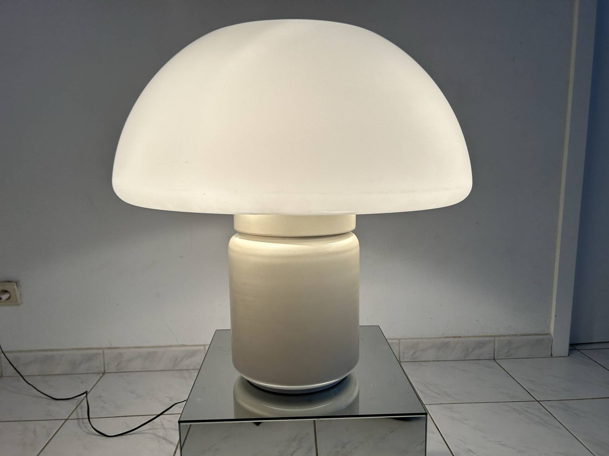 Vintage Martinelli Luce mushroom lamp model 625