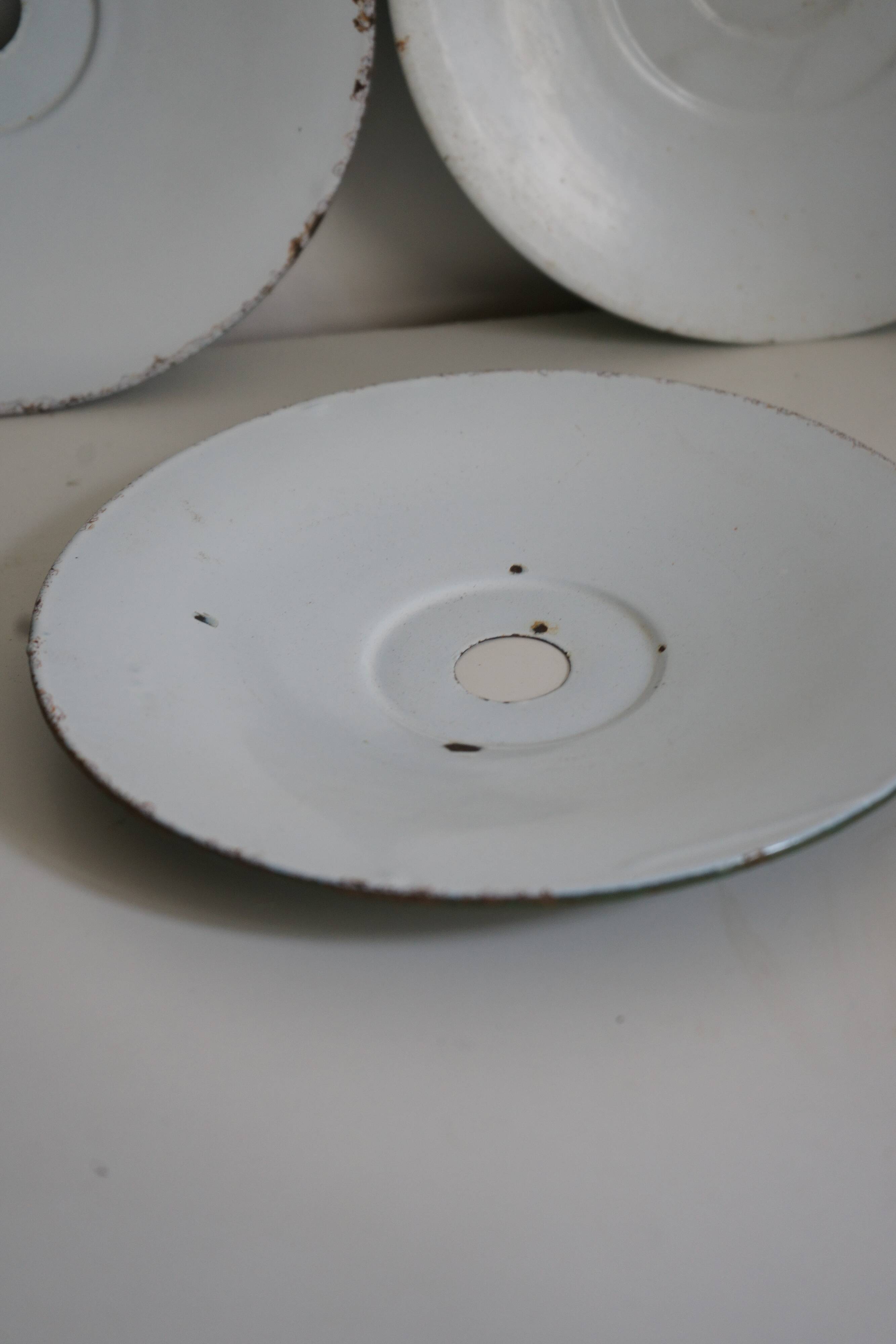 Set of 3 suspensions in old industrial green enameled sheet metal