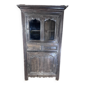 Tall cabinet with 2 doors and 2 drawers