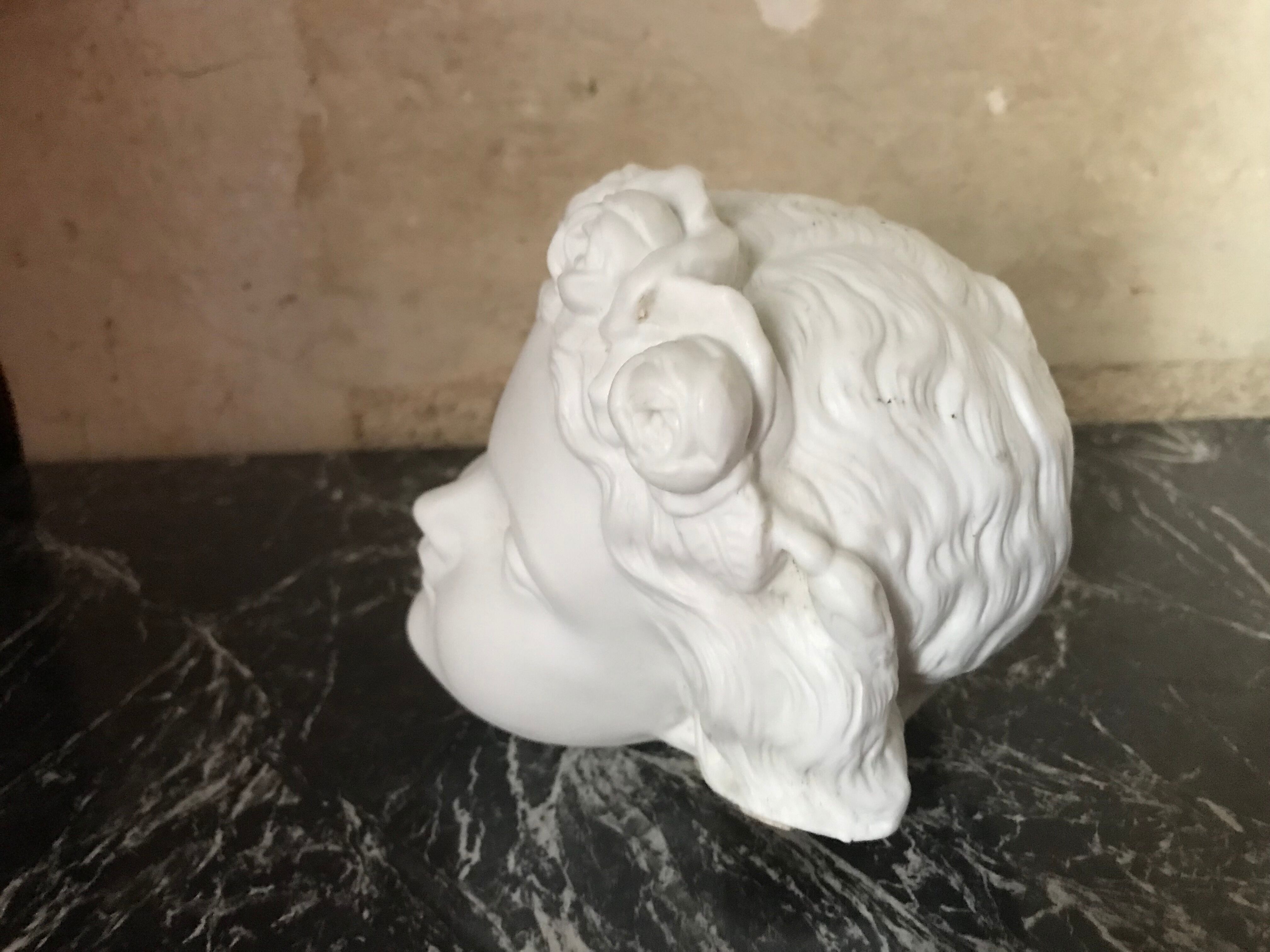 Child's head in biscuit