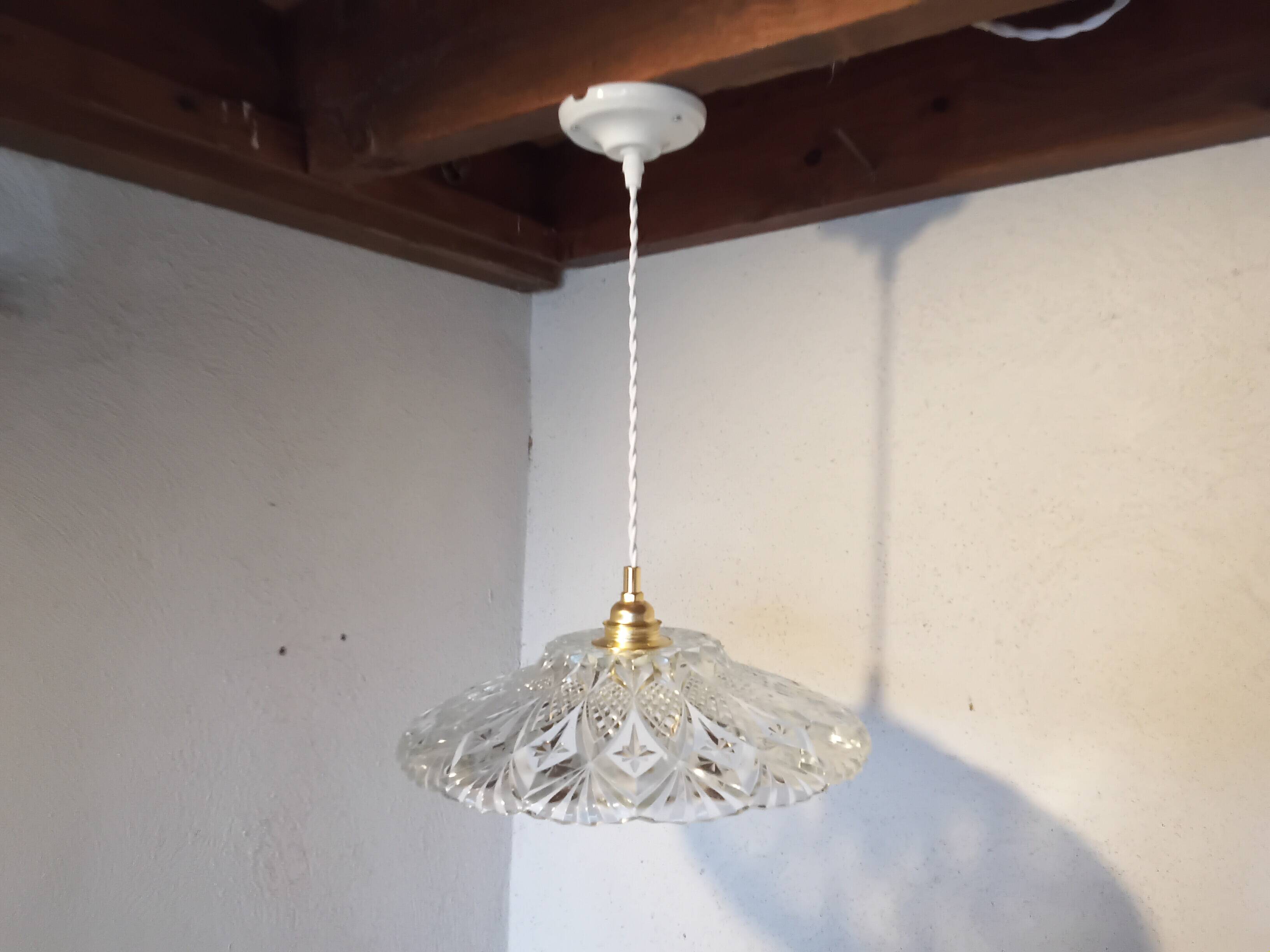 Suspension vintage en verre moulé