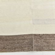 Grand tapis kilim crème et marron, 255 x 313 cm