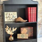 Blackened bookcase to place or hang