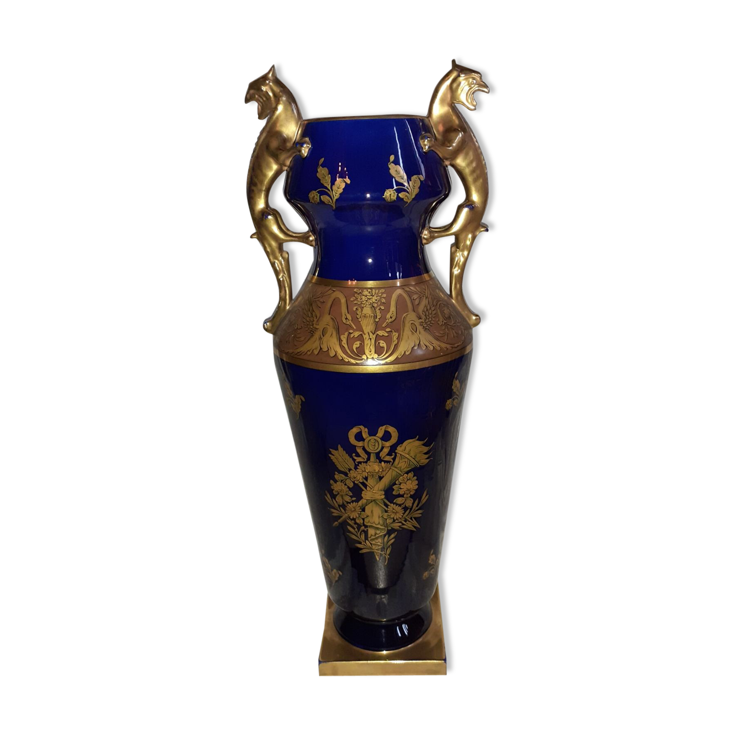 Vase en porcelaine de Tours