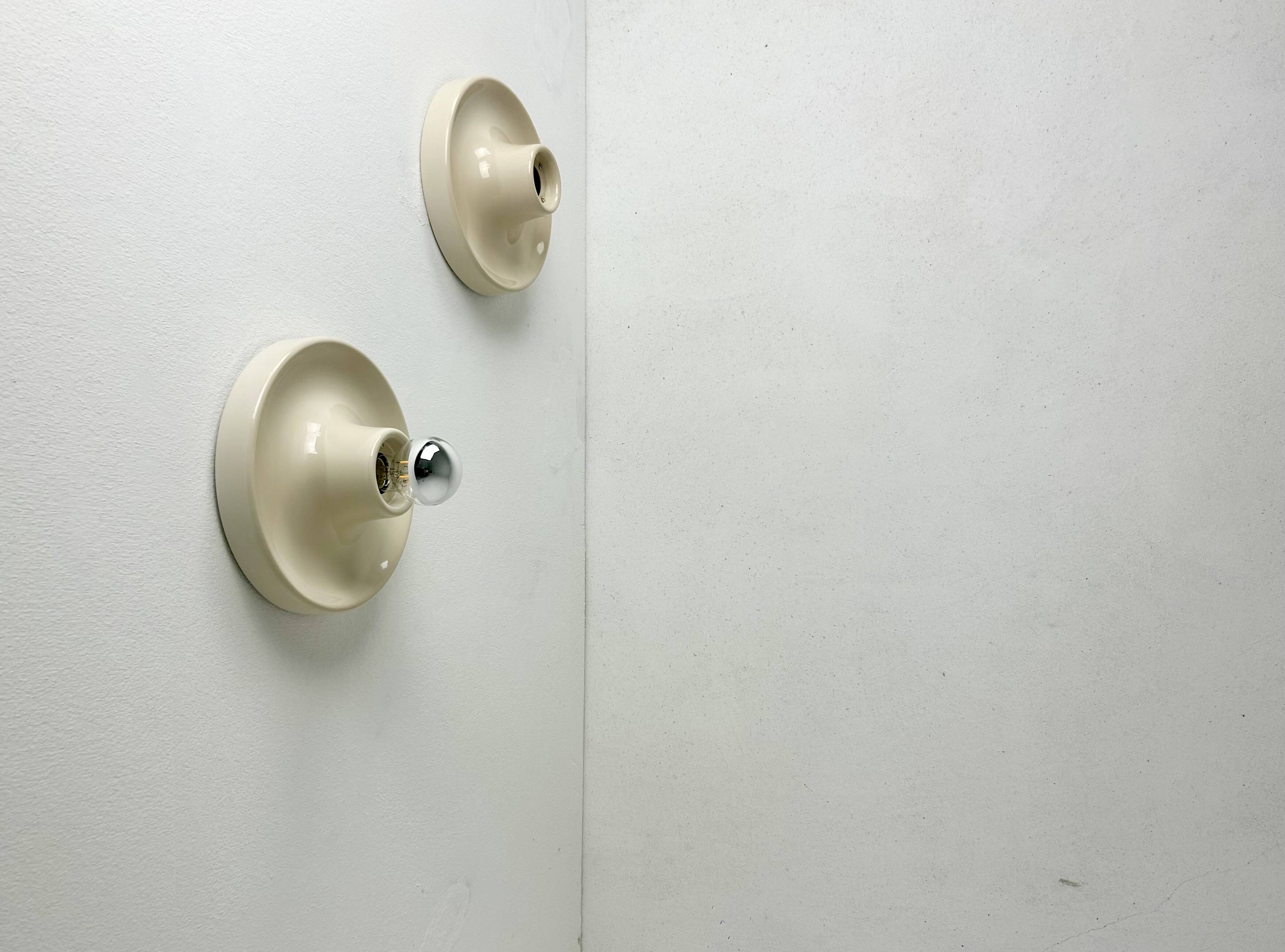 Beige wall light by Tronconi, set of two.